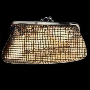 WHITING & DAVIS Vintage coin purse with 2 separate sections, gold metallic.